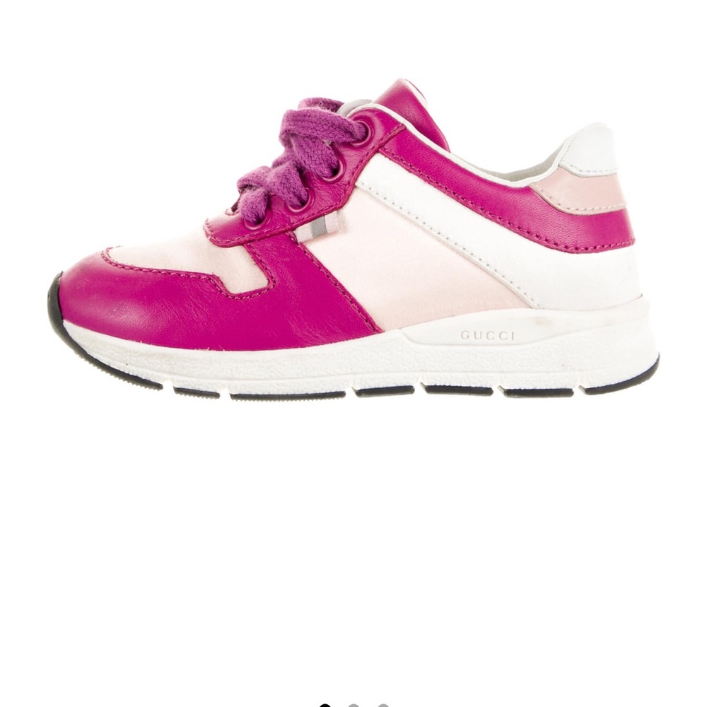 Gucci size 22/6c